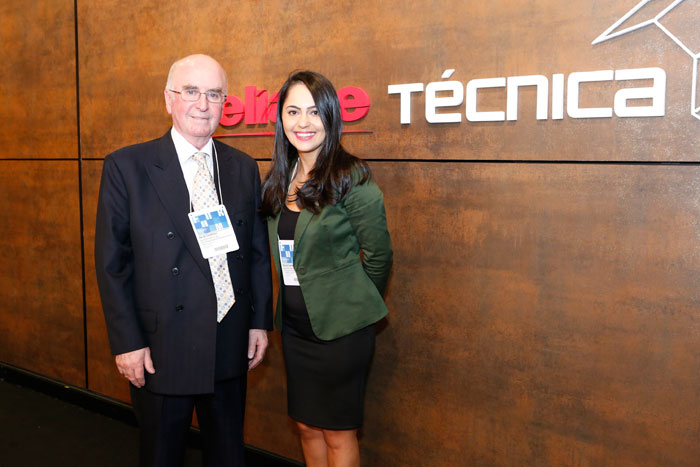 Shackerley e Eliane Técnica debatem sobre Fachadas Ventiladas na Expo Revestir