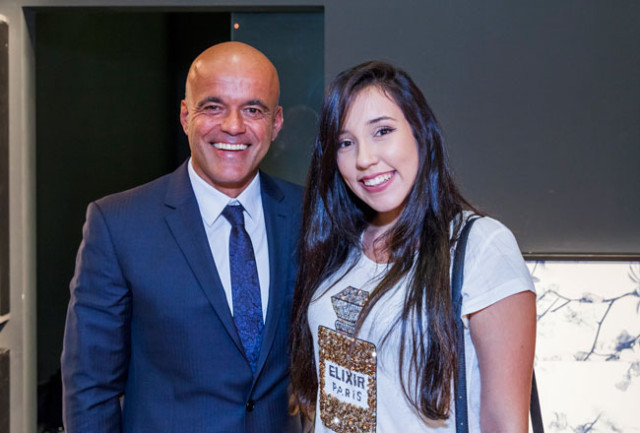 8-bruna-vieira-e-edson-gaidzinski-na-expo-revestir