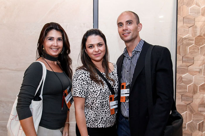 8 visitantes estante eliane coatings expo coat 2019