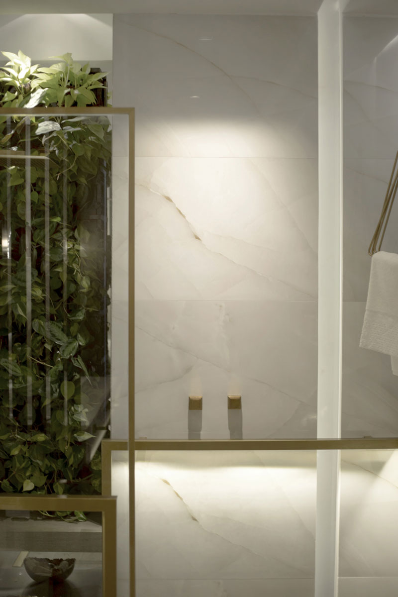 eliane-casa-cor-paraguai-marcela-filartiga-silvia-enciso-onix-cristal-po-59x118cm-03